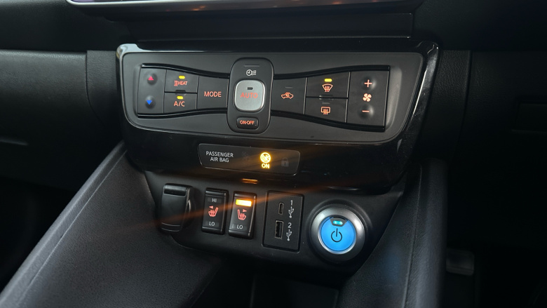 Nissan LEAF 160kW e+ N-Connecta 62kWh 5dr Auto Electric Hatchback